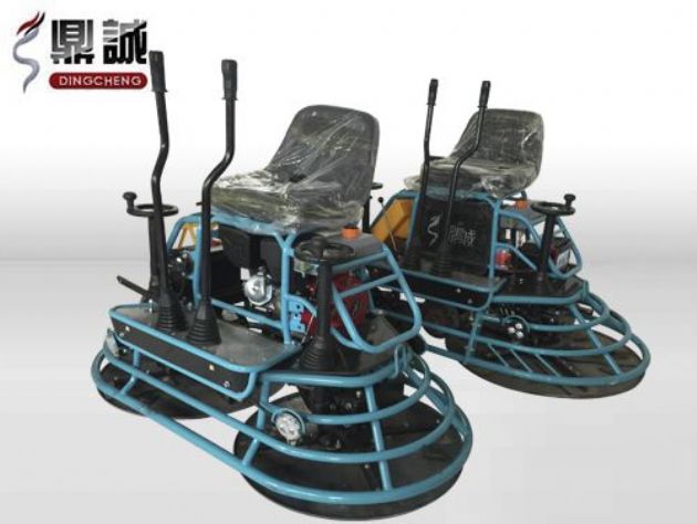 點(diǎn)擊查看詳細(xì)信息<br>標(biāo)題：雙盤(pán)駕駛式抹光機(jī) 閱讀次數(shù)：12981