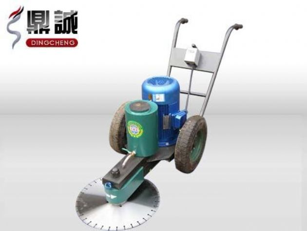 點(diǎn)擊查看詳細(xì)信息<br>標(biāo)題：手推式切樁機(jī) 閱讀次數(shù)：13881