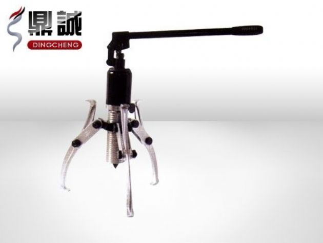 點(diǎn)擊查看詳細(xì)信息<br>標(biāo)題：整體式液壓拉馬 閱讀次數(shù)：5072